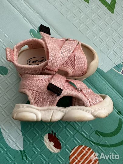 Босоножки для девочки