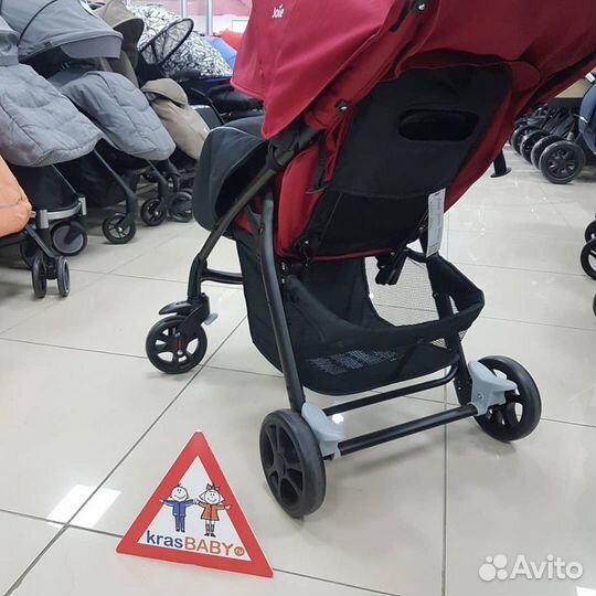 Демисезонная прогулочная коляска Joie Muze LX