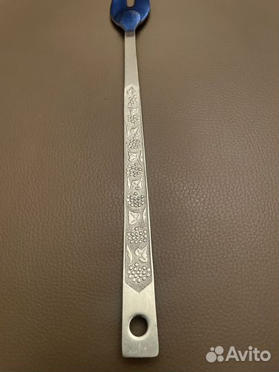 Вилка с двумя зубцами СССР