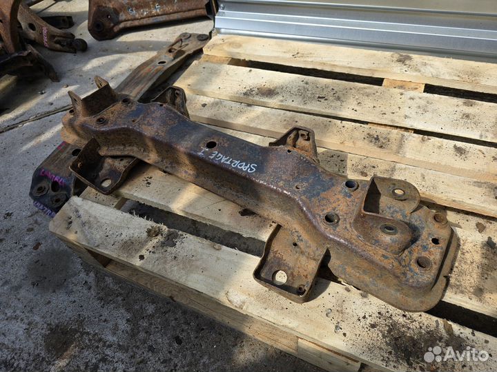 Подрамник задний балка Kia Sportage 1 спортаж I