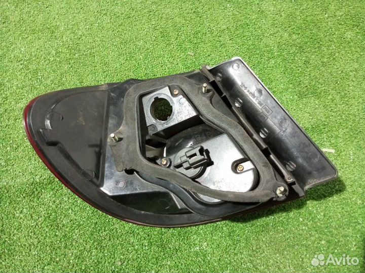 Стоп-сигнал задний правый Nissan Cefiro A33