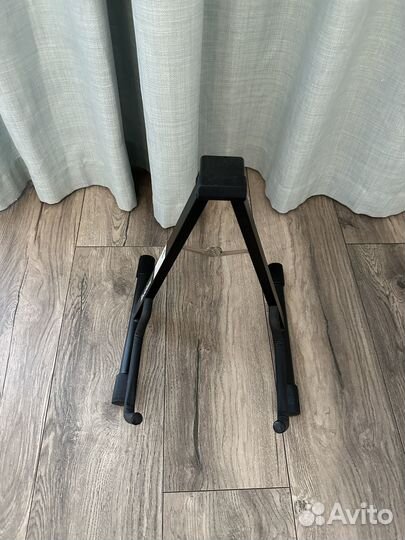 Стойка подставка для гитары