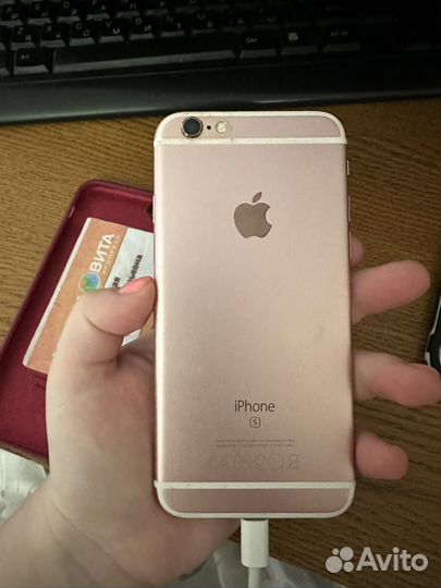 iPhone 6S, 64 ГБ