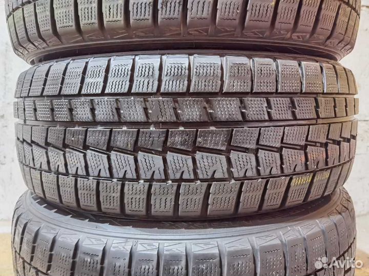 Dunlop Winter Maxx 215/55 R17 94Q