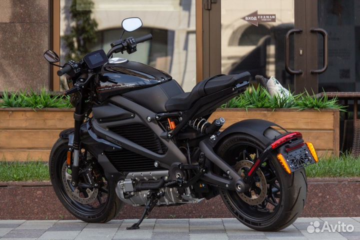 Электромотоцикл harley-davidson livewire one