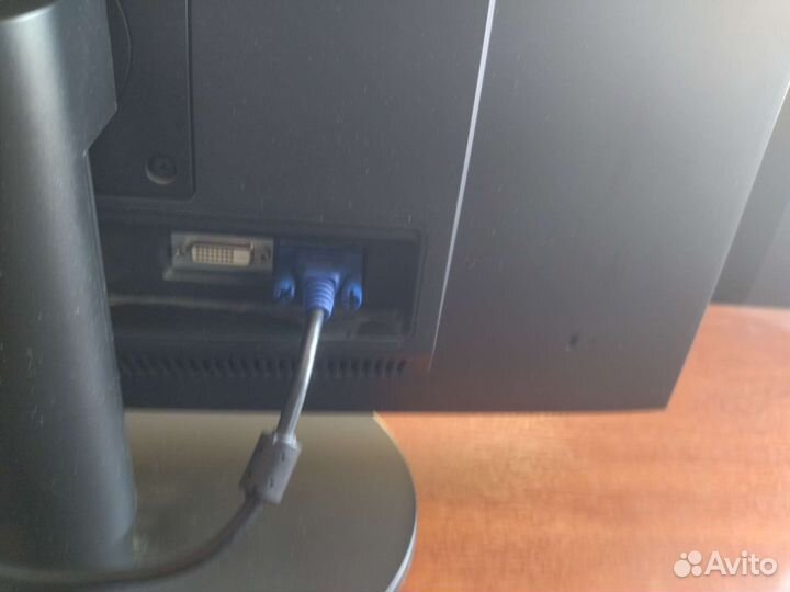 Монитор Samsung