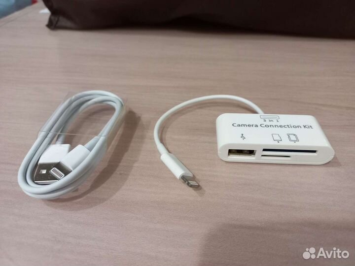 Кабель для iPhone (3,3gs,4) lightning+кардридер