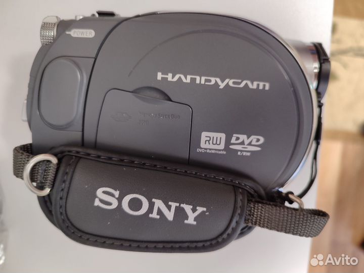 Видеокамера Sony Handycam DCR DVD 305E