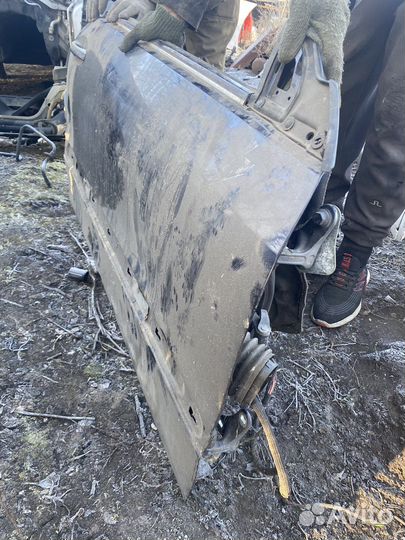 Двери на Mercedes CLK W209.Авторазборка