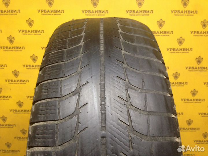 Michelin X-Ice XI2 215/65 R16