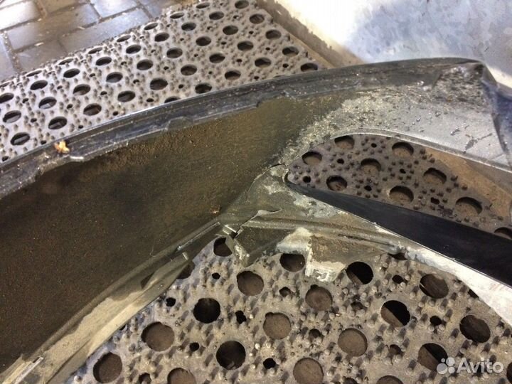 Бампер задний Toyota RAV4