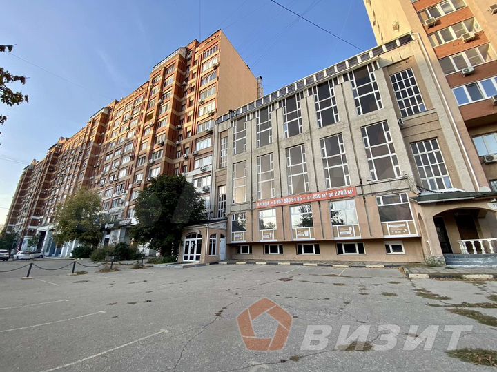 Помещение около жд с парковкой под гостинницу,офис