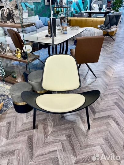 Дизайнерское кресло