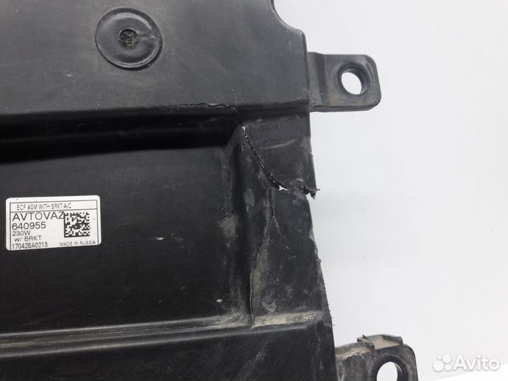 Диффузор радиатора Лада Гранта 2011