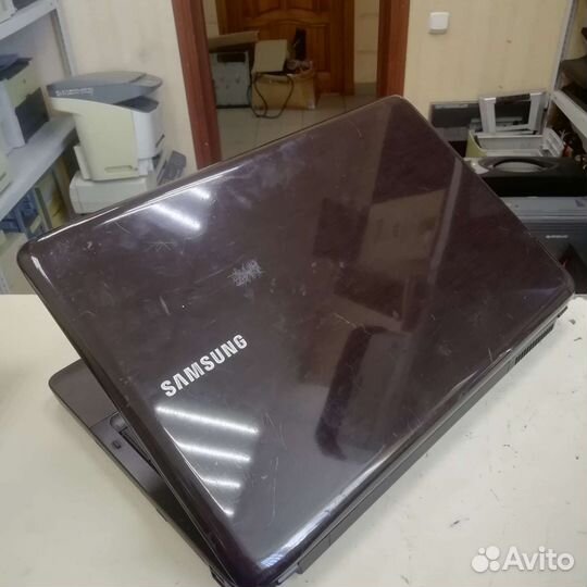 Ноутбук samsung r540