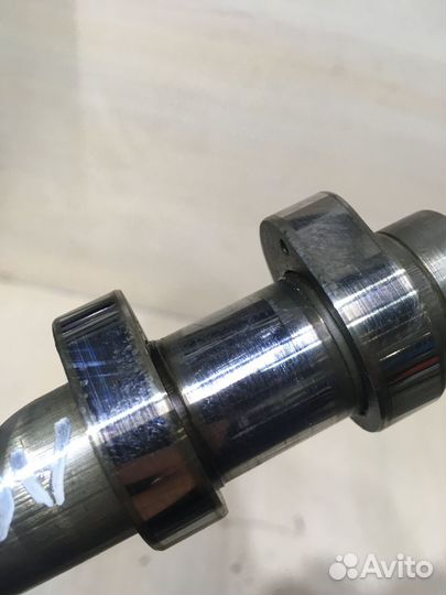 Распредвал выпускной Ауди А6 С6 3.2 06E109102AL