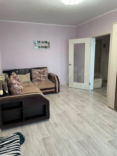 2-к. квартира, 55,7 м², 8/17 эт.