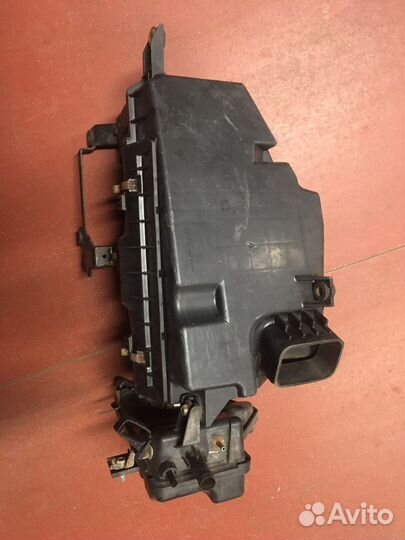 Корпус воздушного фильтра Ниссан Максима А 33