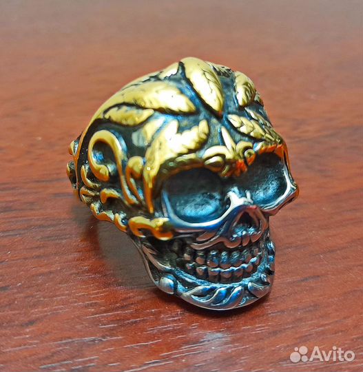 Мужской перстень Череп