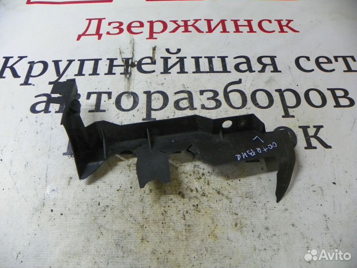 Воздуховод радиатора левый Skoda Octavia