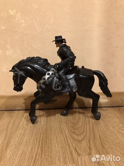 Экшн фигурки Зорро и Торнадо Playmates Toys 1997