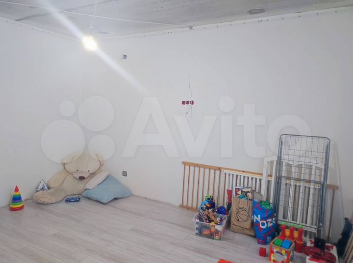 2-к. квартира, 58 м², 1/8 эт.
