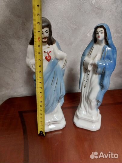 Фарфоровые статуэтки