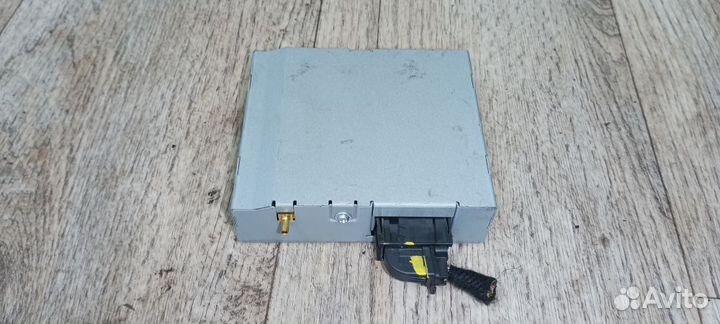 Блок управления антенной Opel 13410170