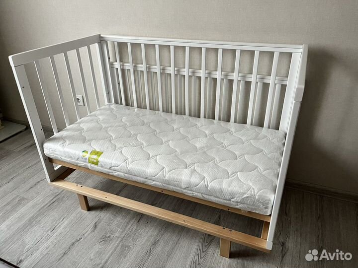 Кроватка Happy Baby Mirra