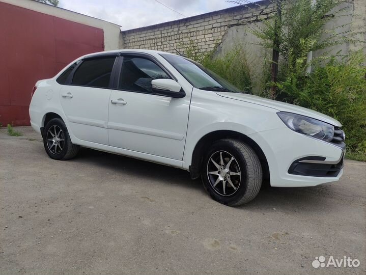 LADA Granta 1.6 МТ, 2021, 70 432 км