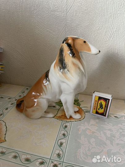 Статуэтка собака