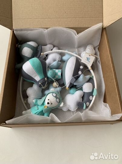 Мобиль в кроватку из фетра