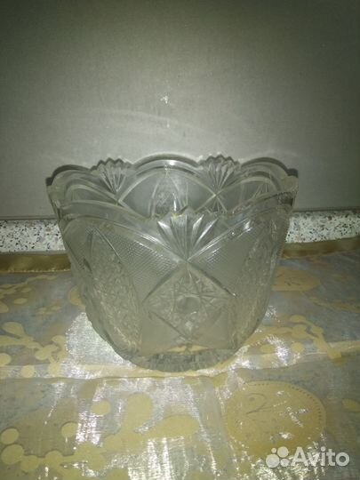 Ваза хрустальная