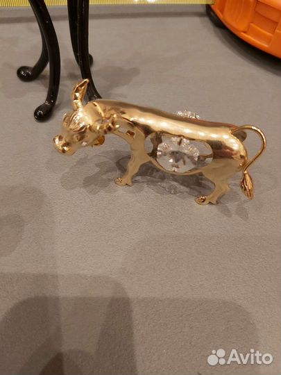 Статуэтки из стекла