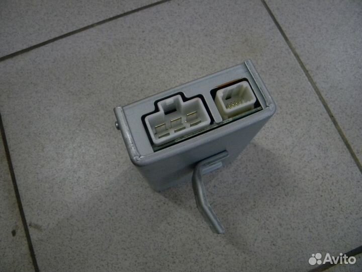 Блок управления люком Инфинити М35 У50 285F0EH10A