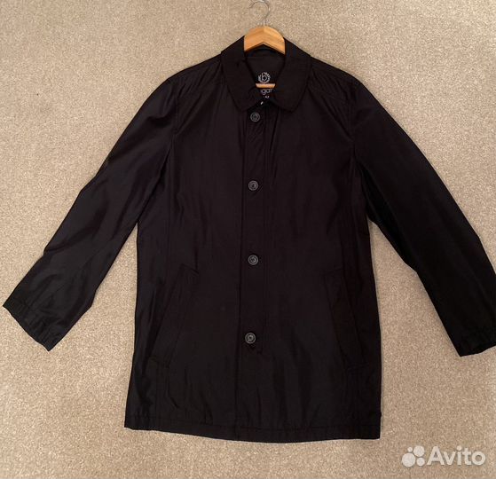 Легкий плащ bugatti