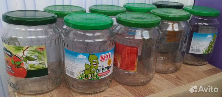 Банки и бутылки стеклянные с винтовыми крышками