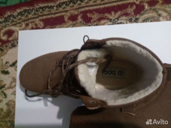 Женские ботинки