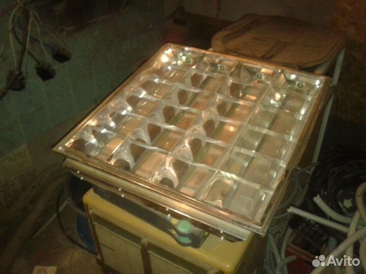 Светильник армстронг