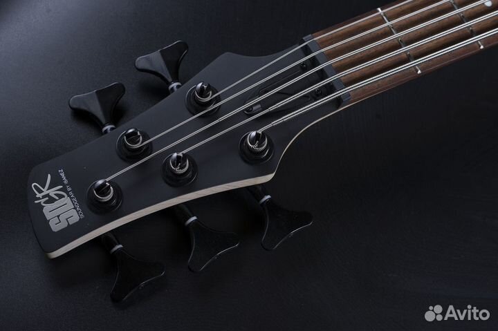 Бас гитара IBanez SR305