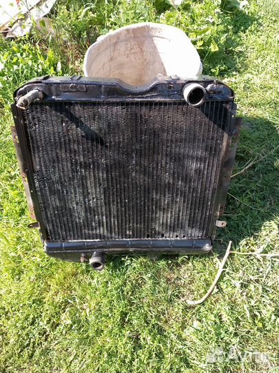 Продам радиатор газ 53