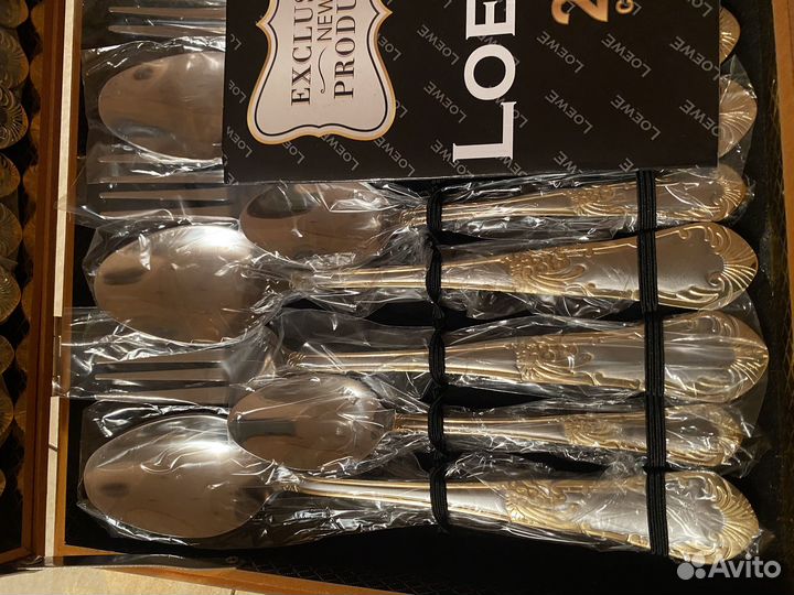 Набор столовых приборов на 12 персон