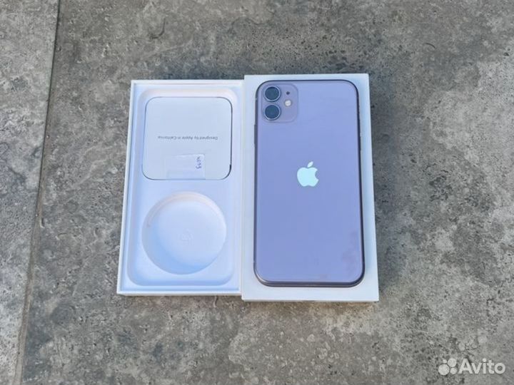 iPhone 11, 64 ГБ