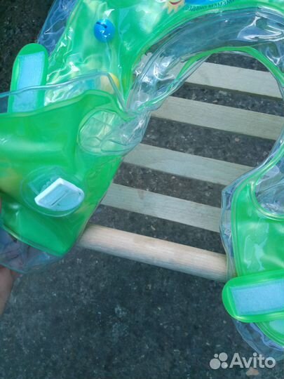 Круг на шею для купания