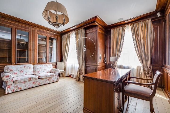 5-к. квартира, 230 м², 4/7 эт.