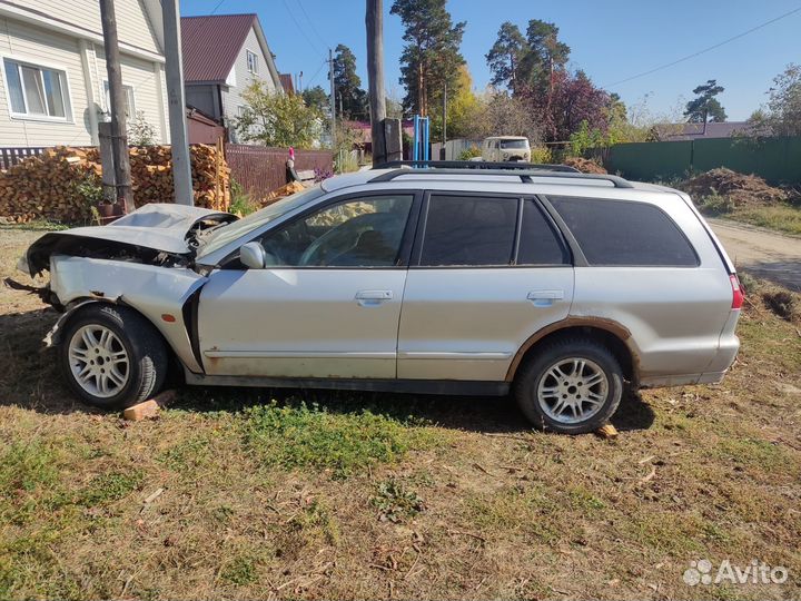 Mitsubishi Legnum 2.0 AT, 2000, битый, 250 000 км