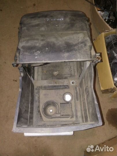 Корпус аккумулятора Форд фокус 2