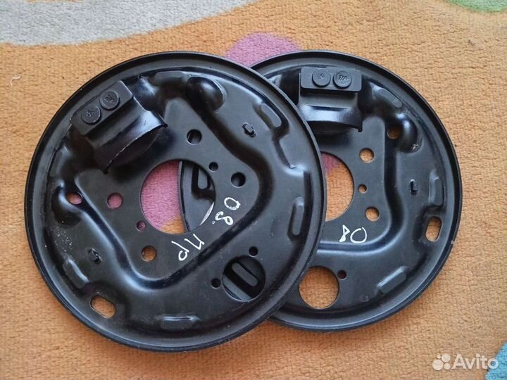 Щит тормозного барабана калина