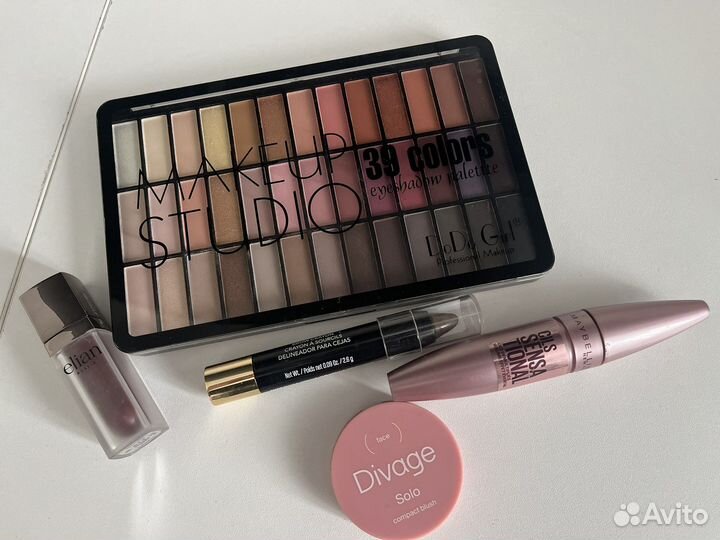 Набор косметики пакетом