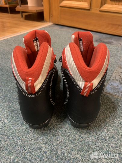 Лыжные ботинки Rossignol 35 р